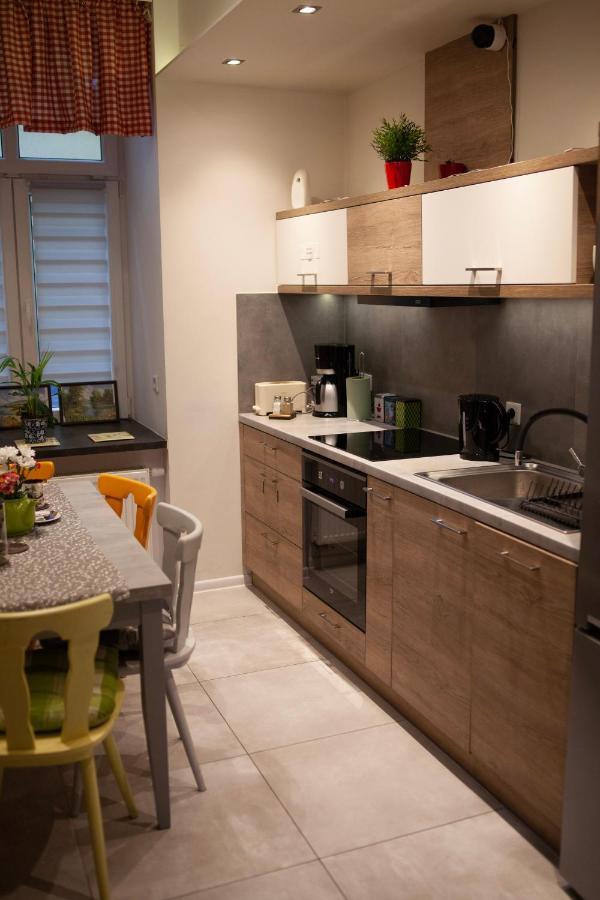 Lukas Guest Rooms Krakow Bagian luar foto