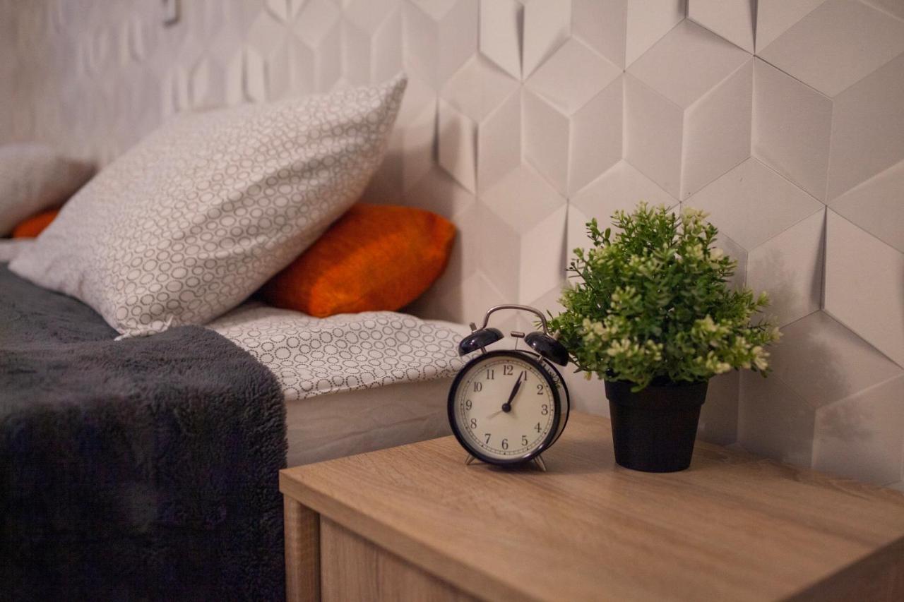 Lukas Guest Rooms Krakow Bagian luar foto