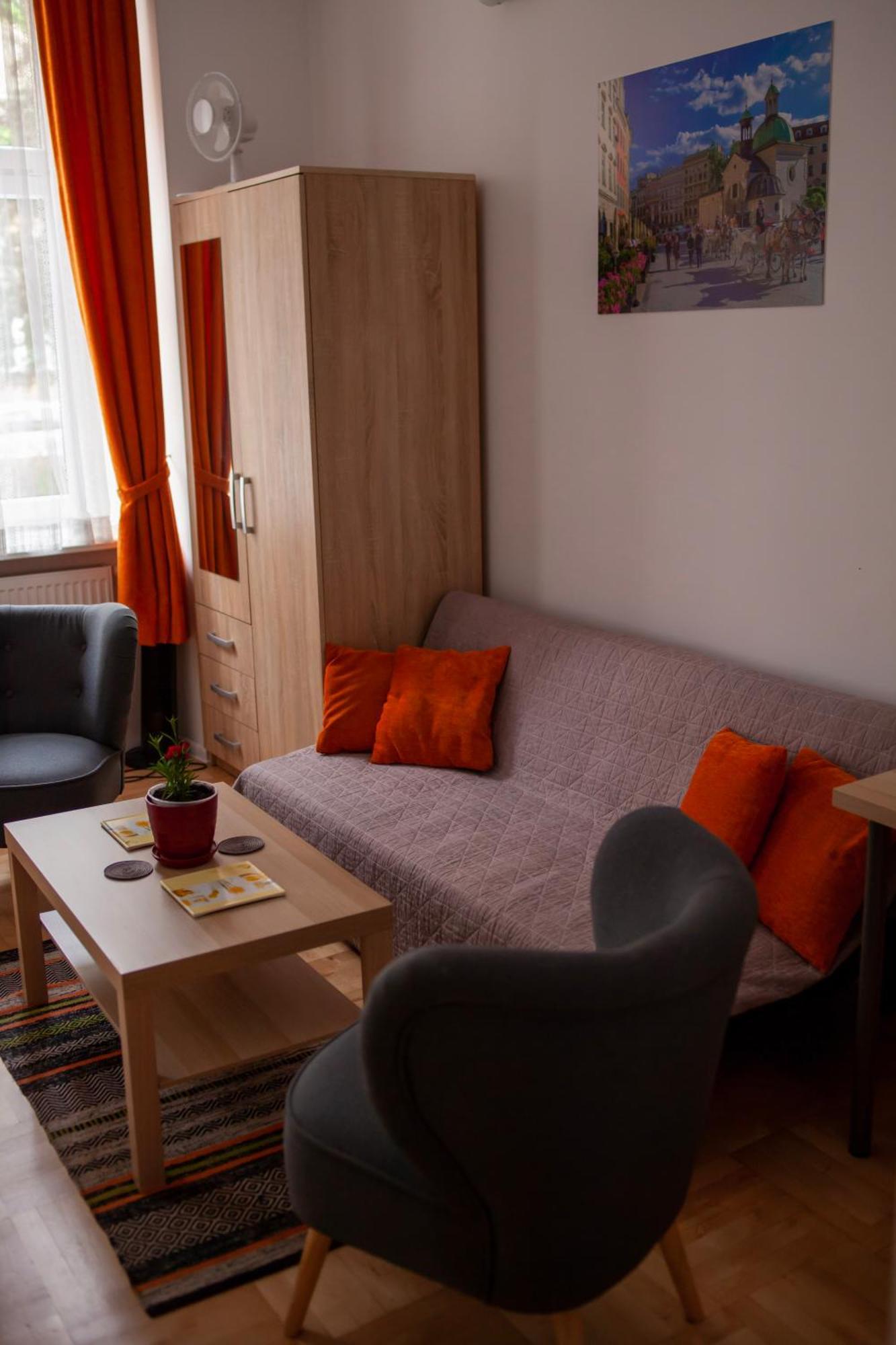 Lukas Guest Rooms Krakow Bagian luar foto