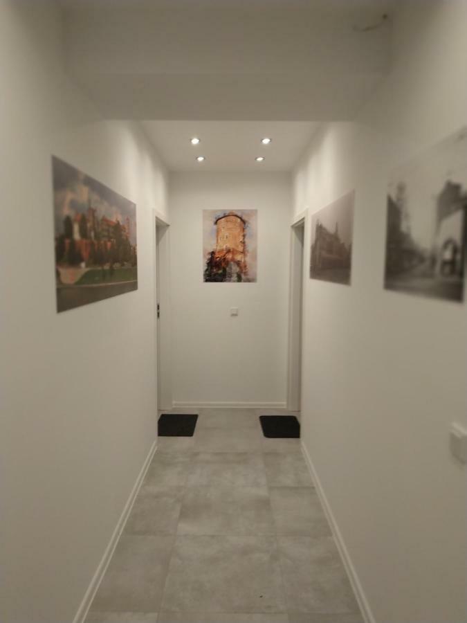 Lukas Guest Rooms Krakow Bagian luar foto